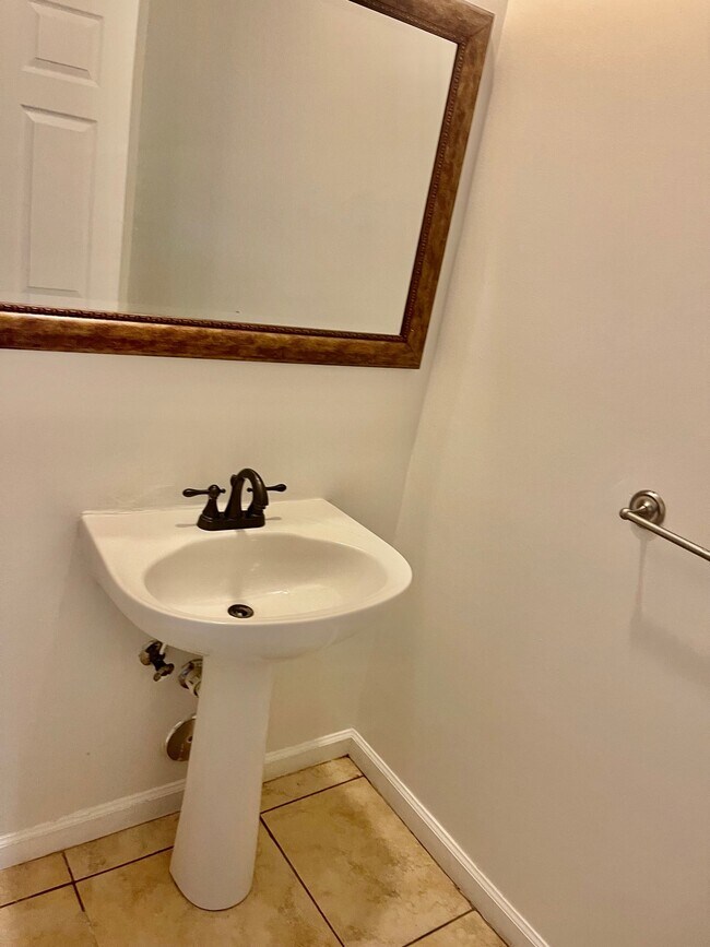 Building Photo - 35 SE 3rd Ave