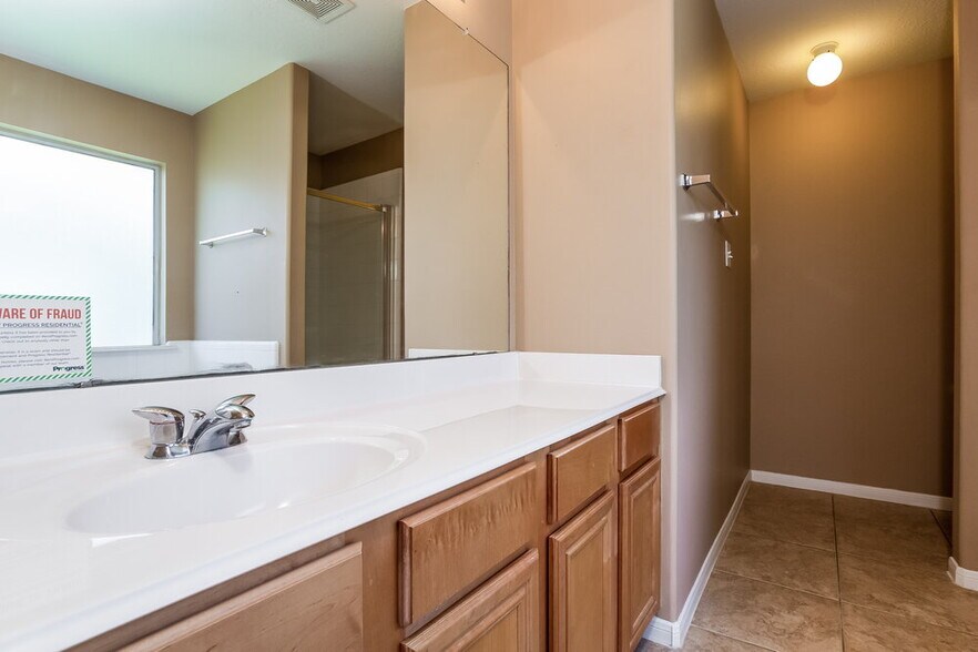 Building Photo - 2623 Merganser Ct