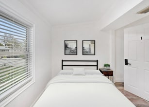 Building Photo - 3216 71st Ave N