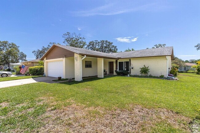 Primary Photo - 10531 Meadow Hill Dr