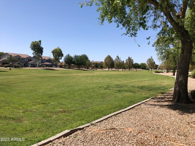 Building Photo - 4427 E Firestone Dr