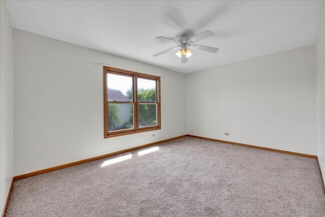 Building Photo - 24963 Heritage Oaks Dr