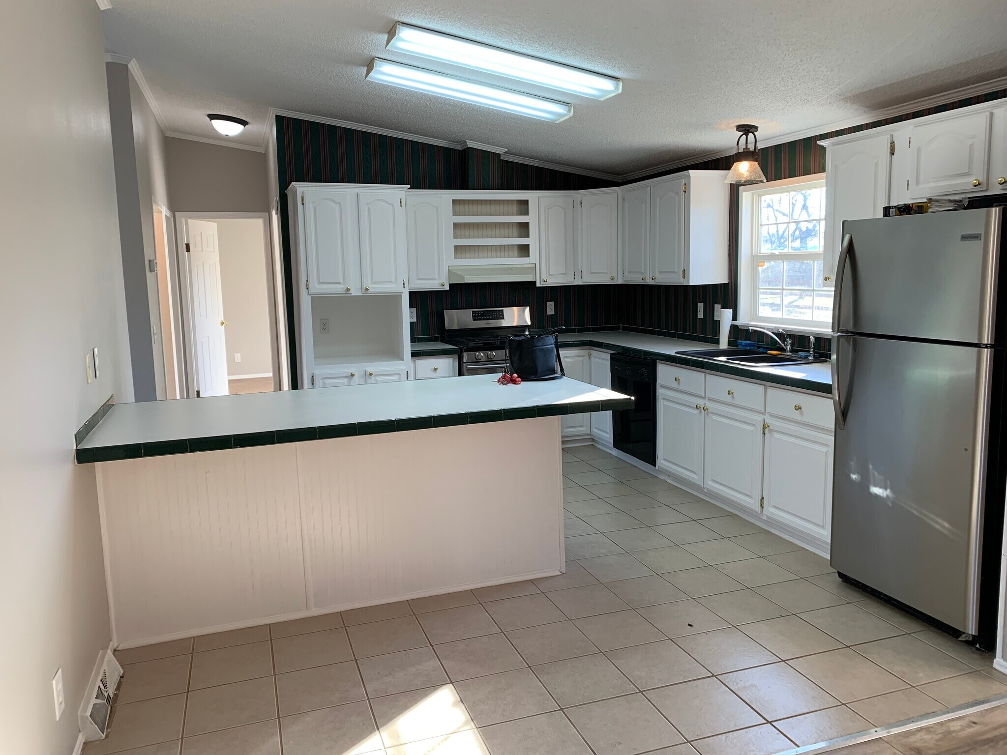 Building Photo - 7153 Whitney Rd