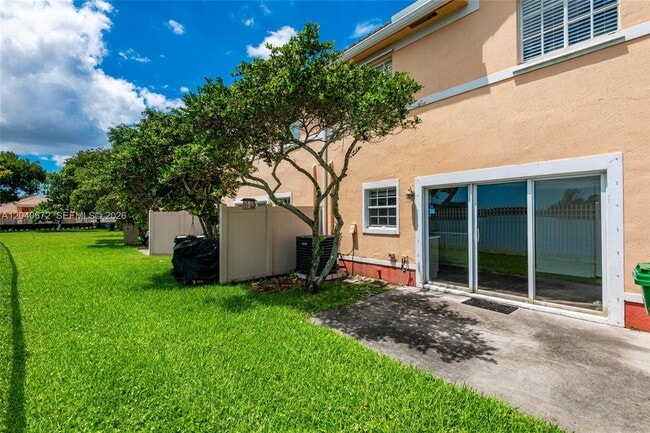 Building Photo - 2123 SW 87th Terrace