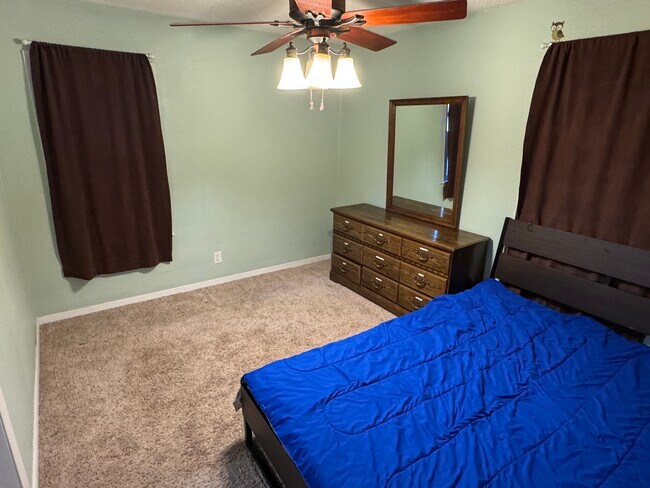 Bedroom 3 / Office - 1542 3rd Ave