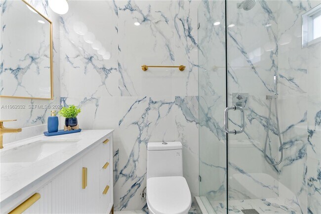 Building Photo - 4440 NE 17th Ave