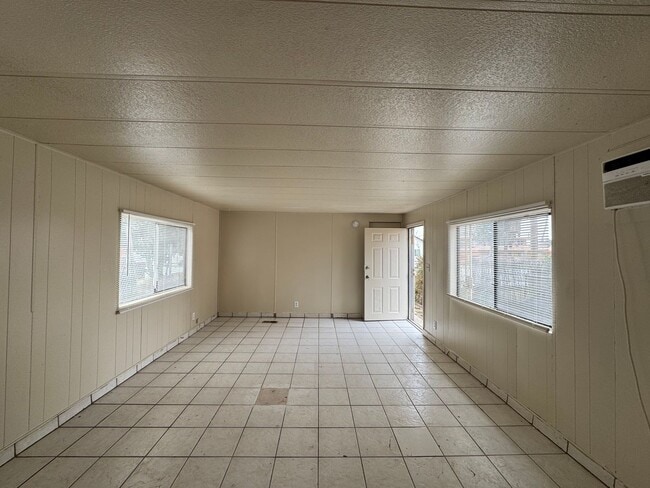 Building Photo - 416 Monterey St