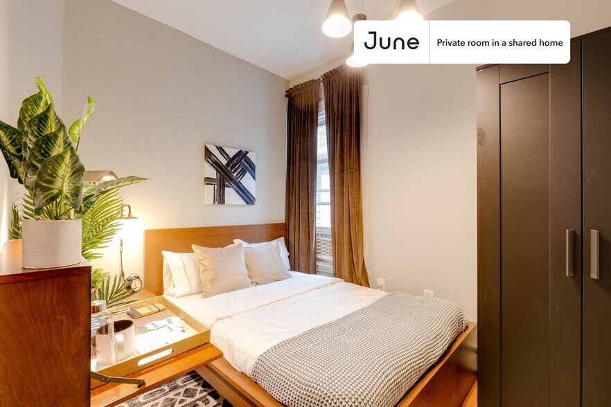 Primary Photo - Room in Shared 4 bed/1.5 bath home