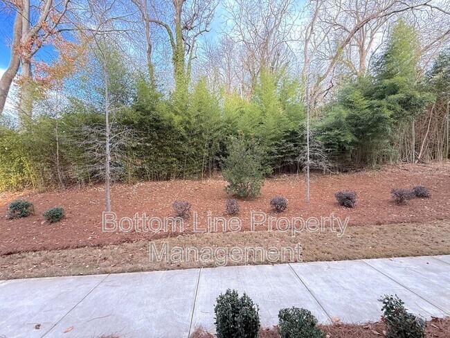 Building Photo - 7025 Running Spg Dr