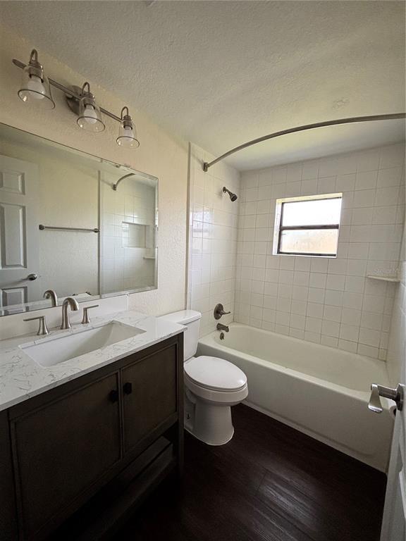 Building Photo - 2511 Crawford Dr