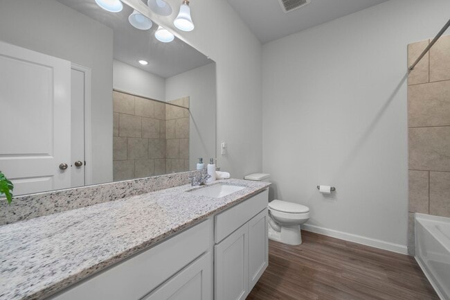 Building Photo - 12927 California Palm Ct