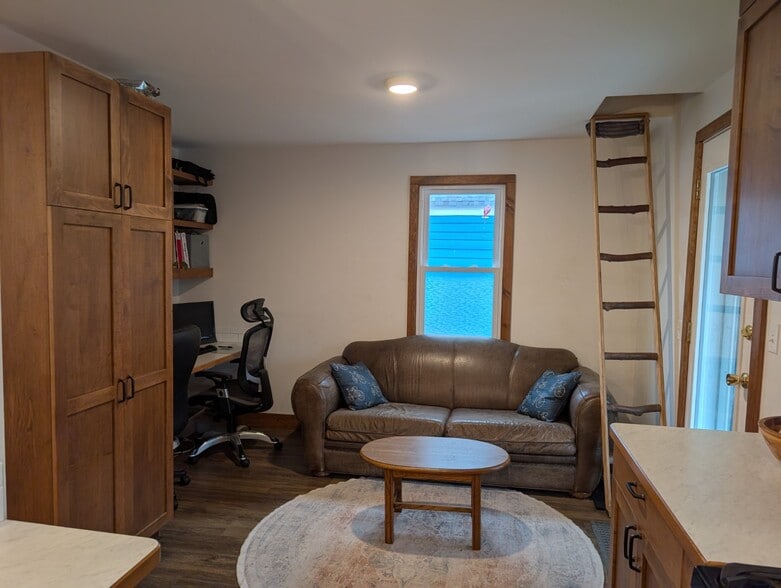 Ofice/living room - 312 Wood St