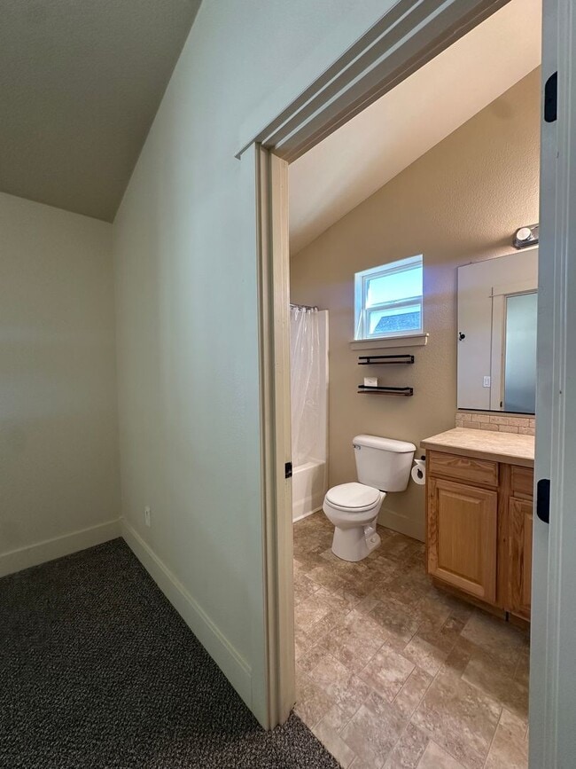 Building Photo - Charming 3 Bedroom home near Old Mill!