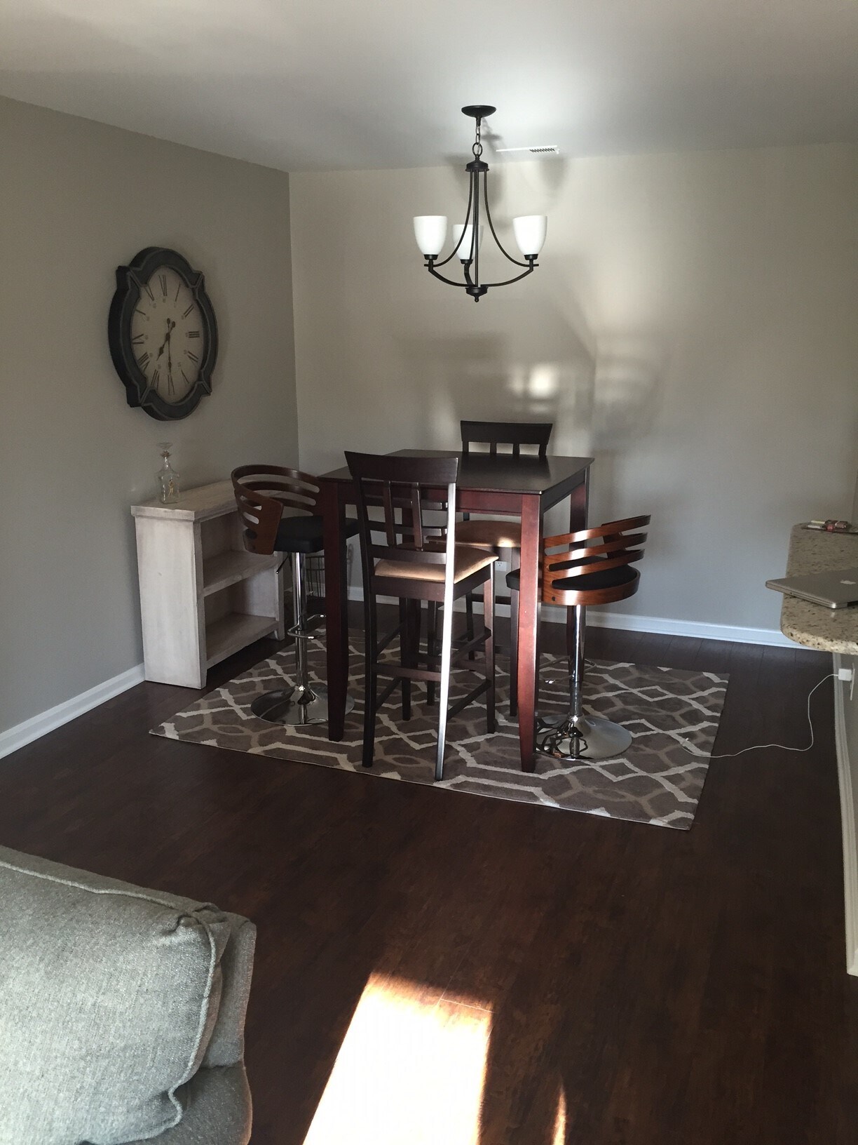 dining area - 605 Admiral Dr