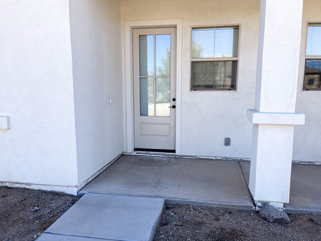 Building Photo - 4Bed/2Bath House in Rio Verde! $199 MOVE-I...