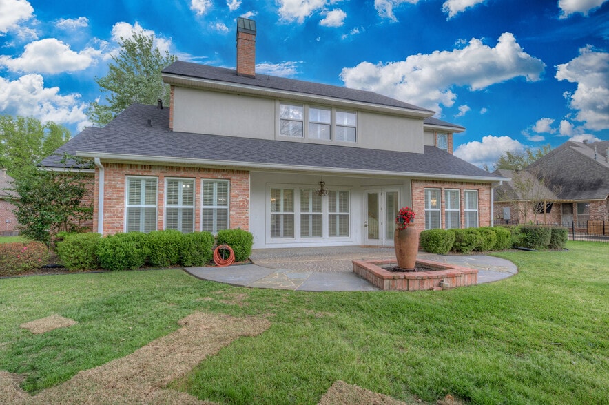 Building Photo - 316 Autumn Ridge Dr