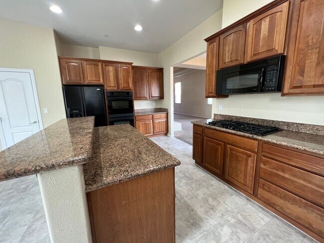 Building Photo - OVER 4000 SQ. FT. EXECUTIVE HOME IN GATED ...