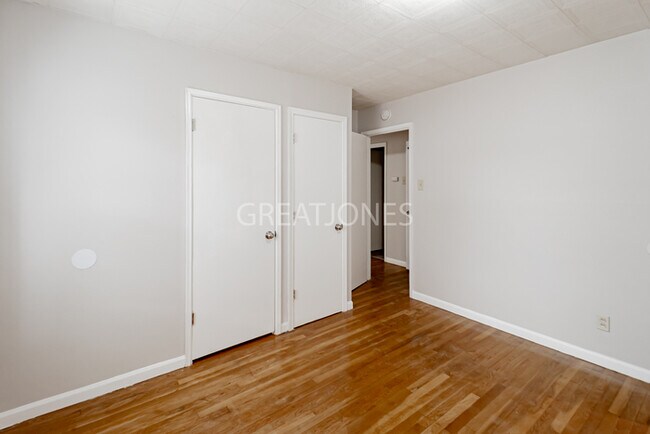 Building Photo - 604 Harrison St