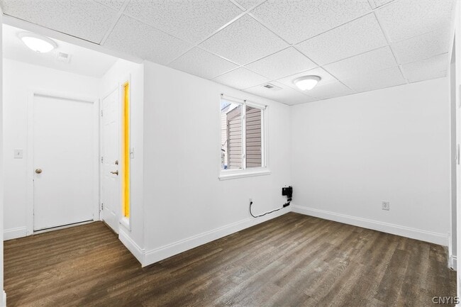 Building Photo - 3754 Helios Ct