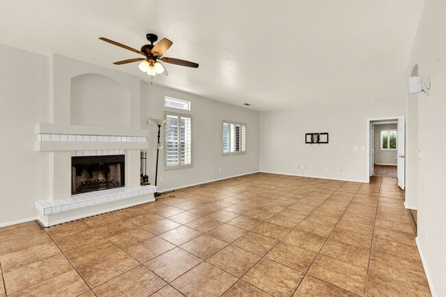 Building Photo - Beautiful 5-Bedroom Home with Private Pool...