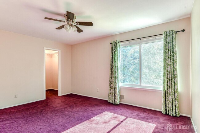 Building Photo - 920 Merritt Dr