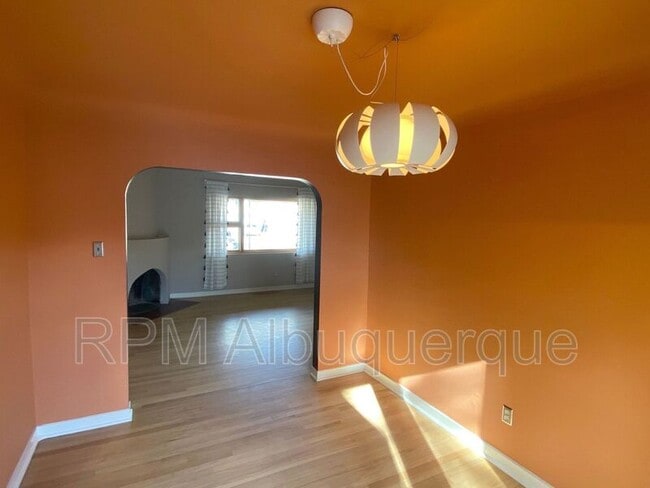 Building Photo - 4216 Roma Ave NE