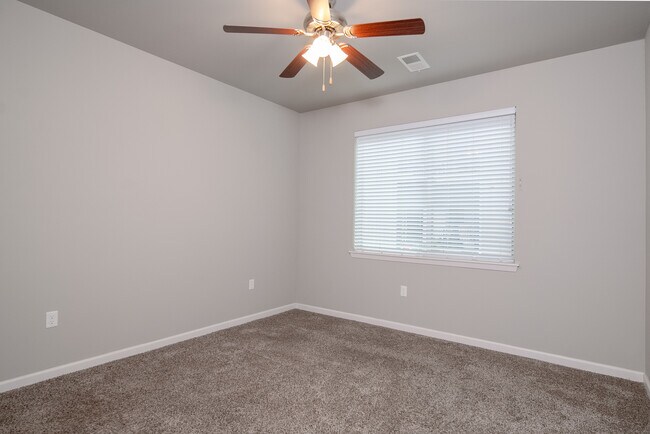 Bedroom - Coryell Commons