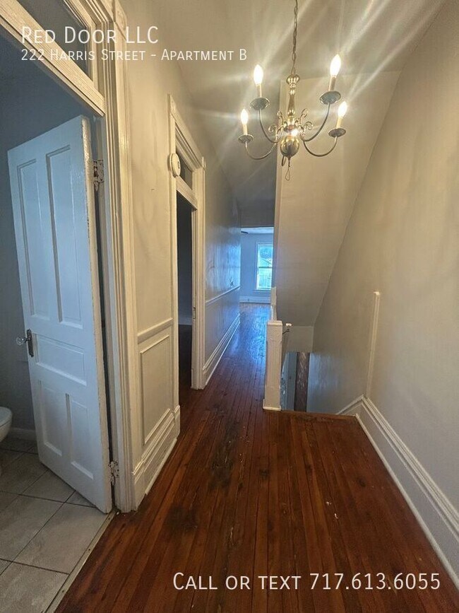 Building Photo - 222 Harris St