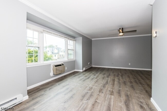 Building Photo - 190 Park St