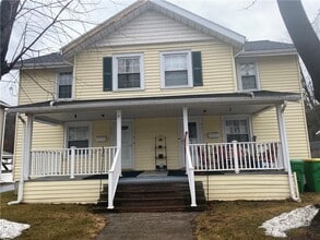 Building Photo - 402 W High St