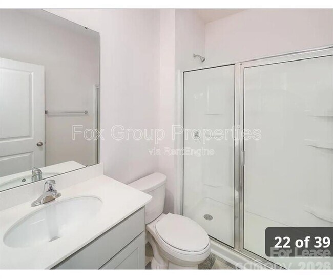Building Photo - 132 Scotsway Ct