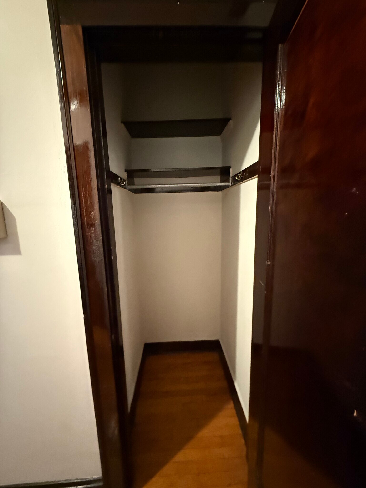 Building Photo - 5069 N Wolcott Ave