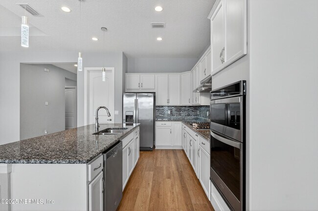 Building Photo - 105 Wye Rd