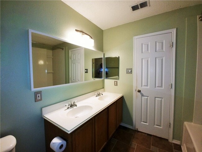 Building Photo - 1436 Brandywine Ln