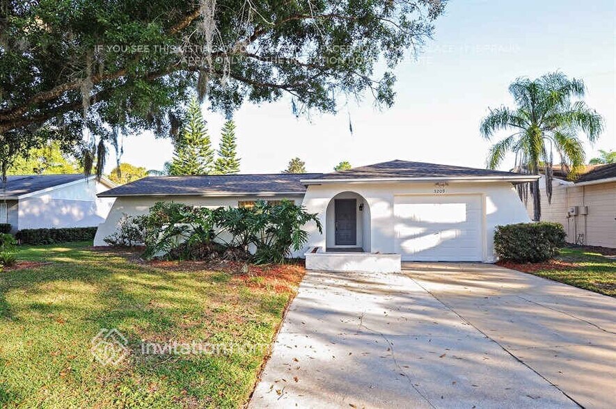 Primary Photo - 5209 Windlaff Ave