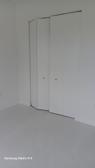 Building Photo - 161 Antilla Dr