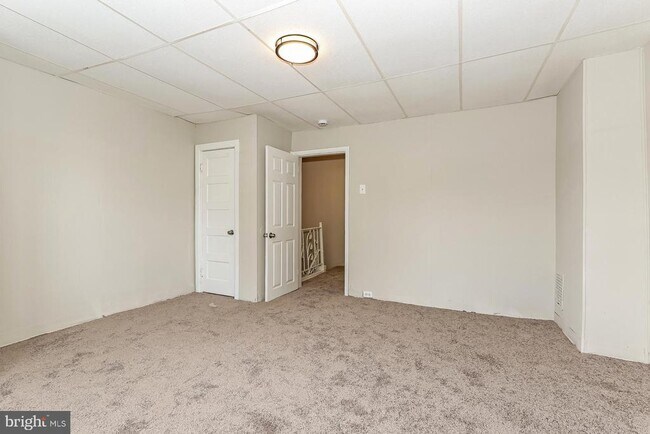 Building Photo - 2514 Hobson St