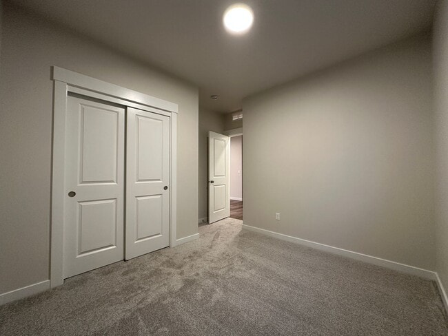 Building Photo - 3bed, 2bath 1,201sq.ft. 2car garage home in Shadow Glen Subdivision - Caldwell