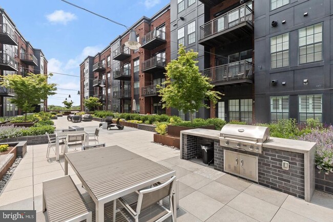 Building Photo - 502 Diamondback Dr