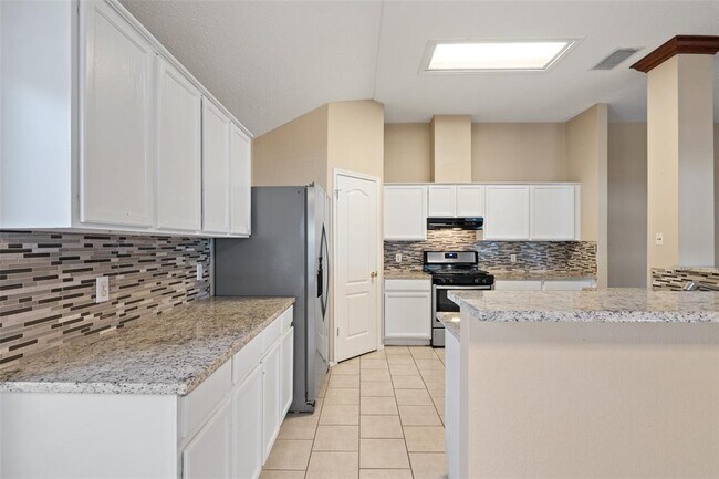 Building Photo - 1008 Chippewa
