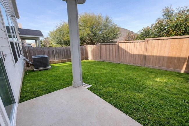 Building Photo - 5160 N A.W. Grimes Blvd