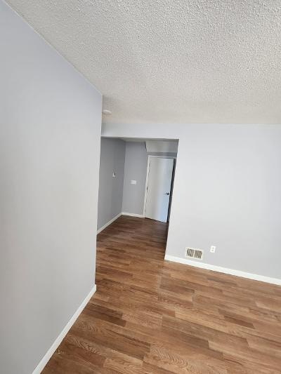 Building Photo - 191 E Main St