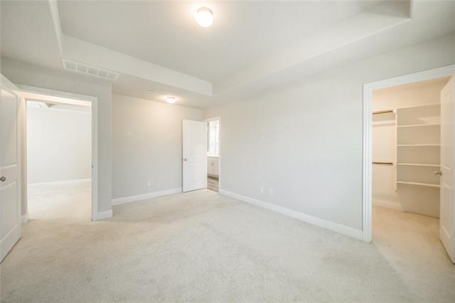 Building Photo - 1024 Foxglove Dr