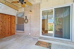 Building Photo - 15914 Club Crest Dr