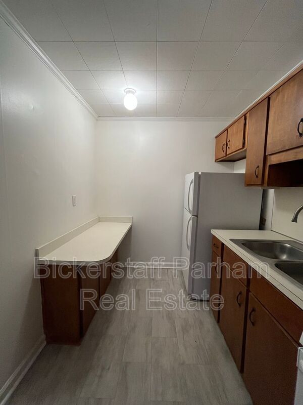 Building Photo - 1310 Stark Ave