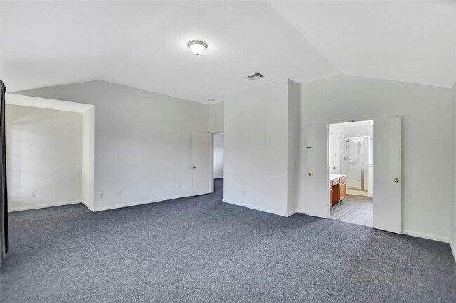 Building Photo - 1811 Adobe Falls Dr