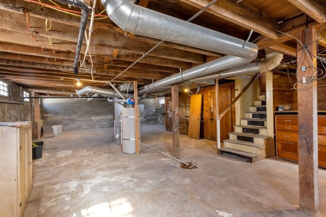 Building Photo - Charming 3 Bedroom Bungalow in West Valley