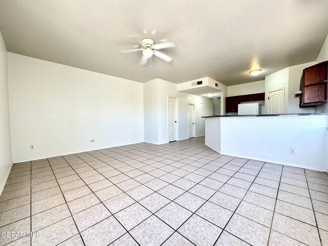 Building Photo - 5916 Cielo Del Rey Pl