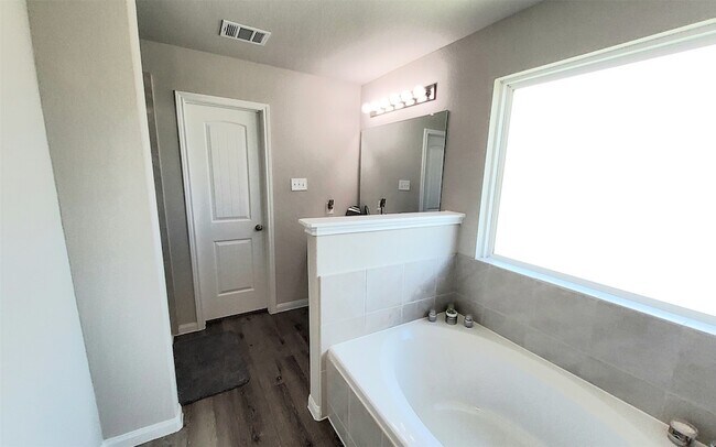 Building Photo - 24723 Bastiani Canvas Ln