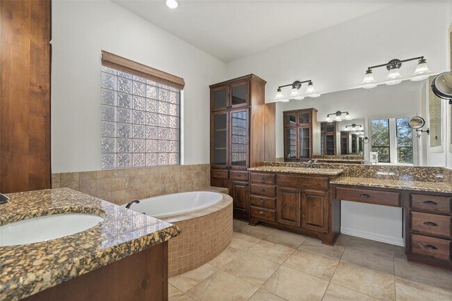 Building Photo - 172 Mirafield Ln